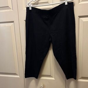Coolibar Black Summer Capris size XL